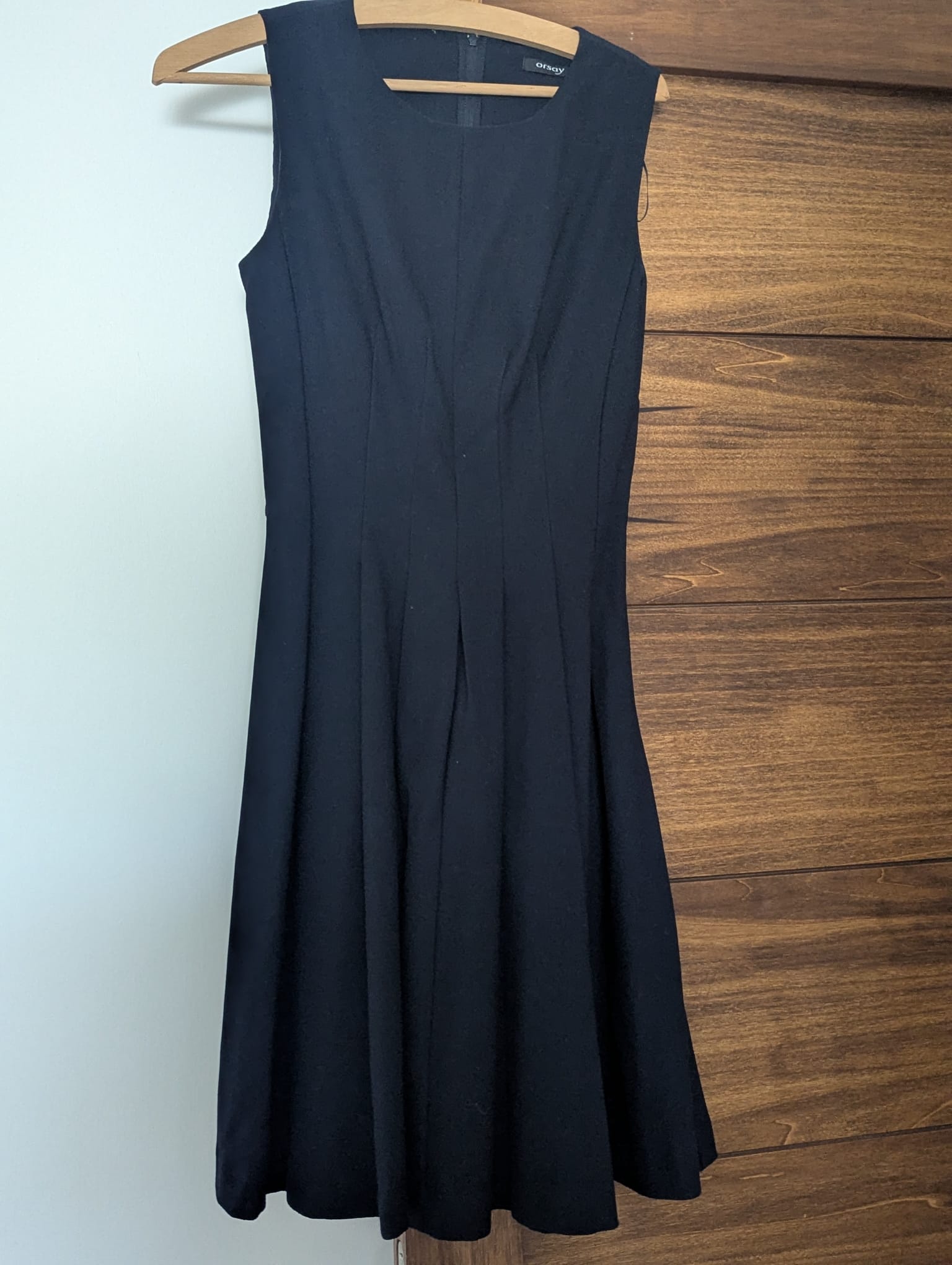 Navy Orsay Pleated Fit-and-Flare Dress Size 36 – Lulu's Closet