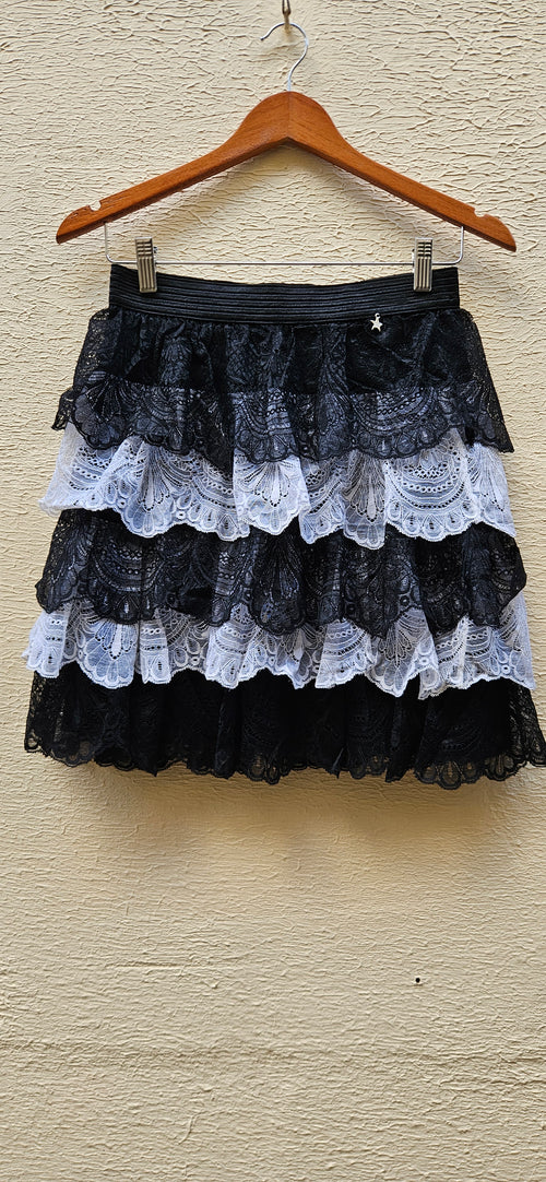 B/W Ruffle Skirt