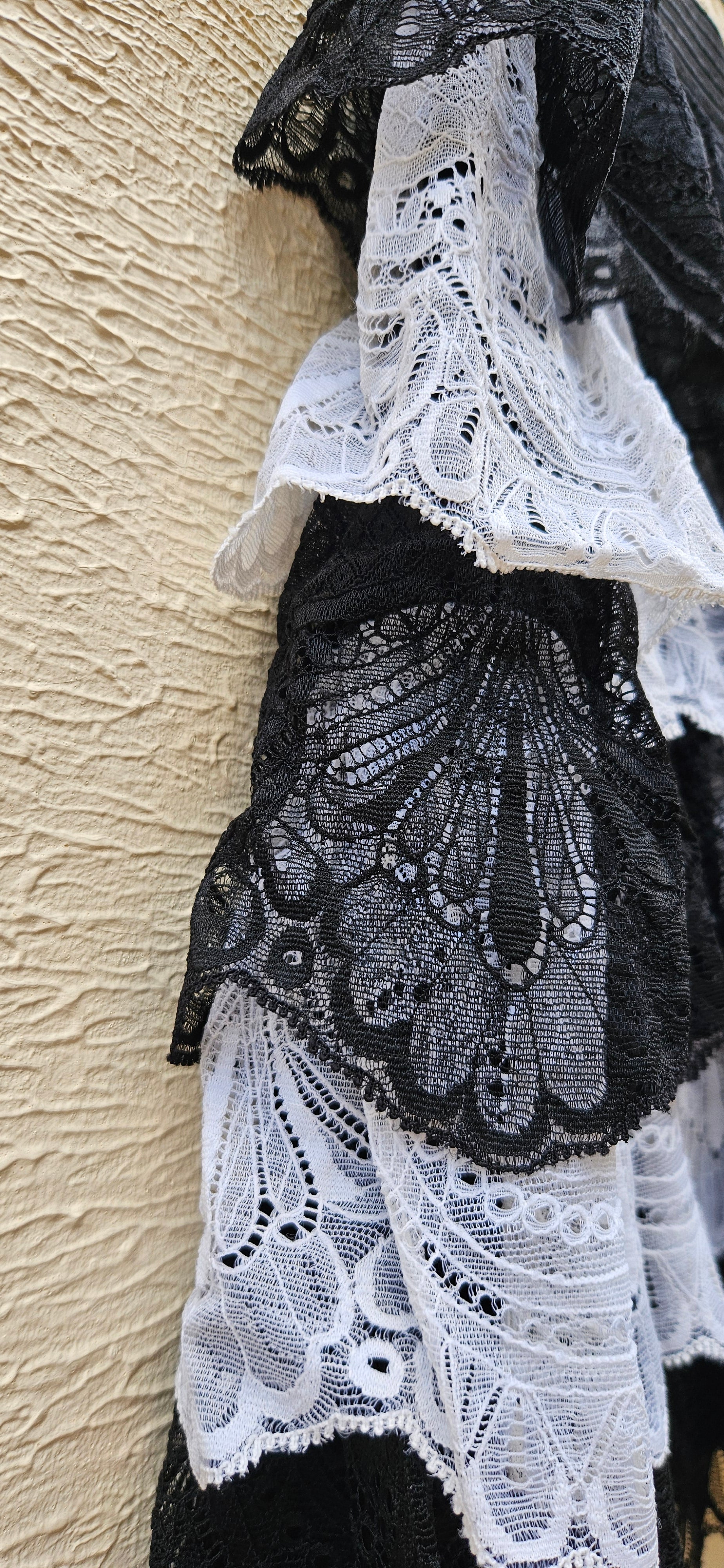 B/W Ruffle Skirt