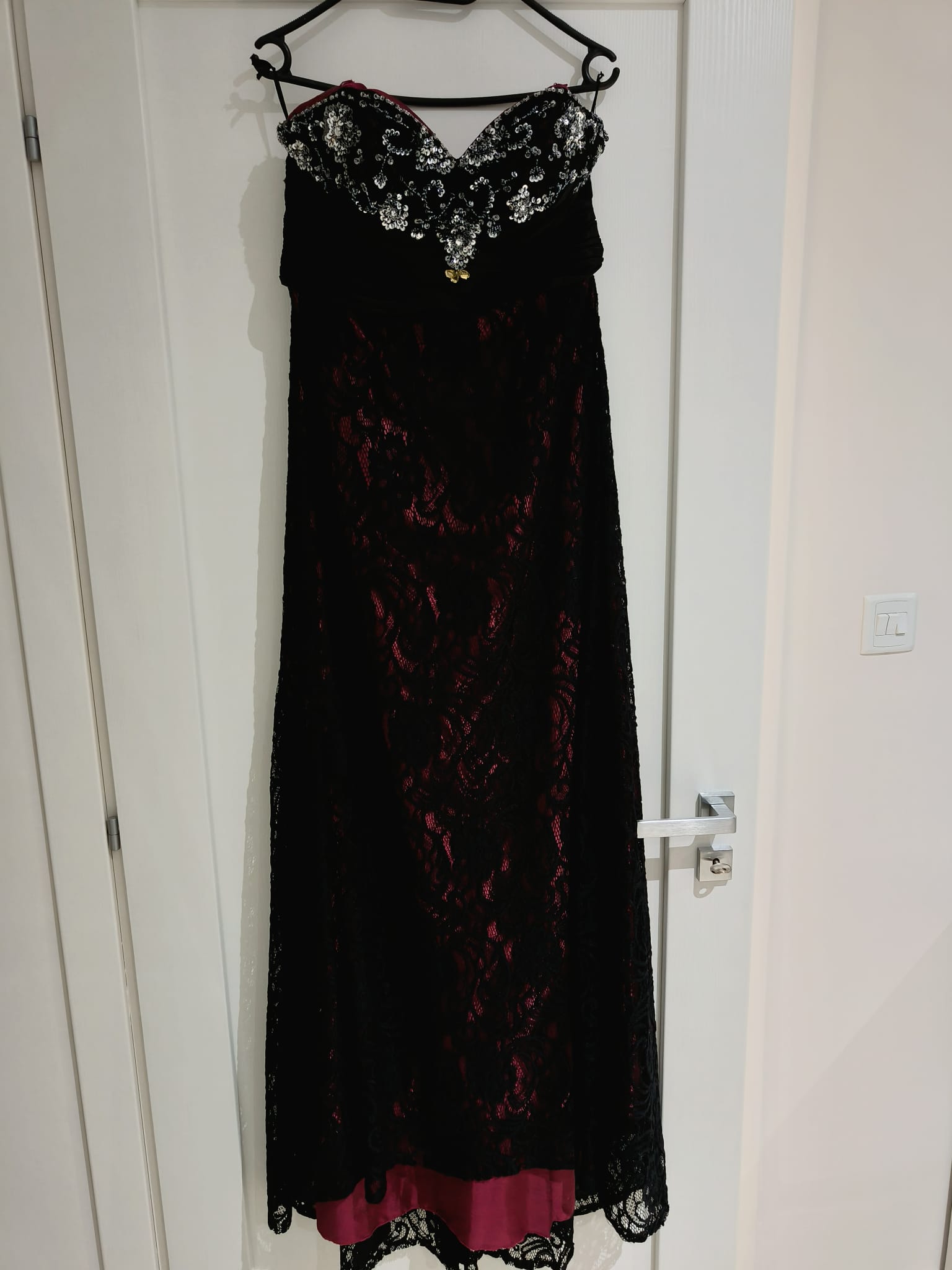 Black Lace & Fuchsia Sequin Strapless Gown – Feffey's Closet