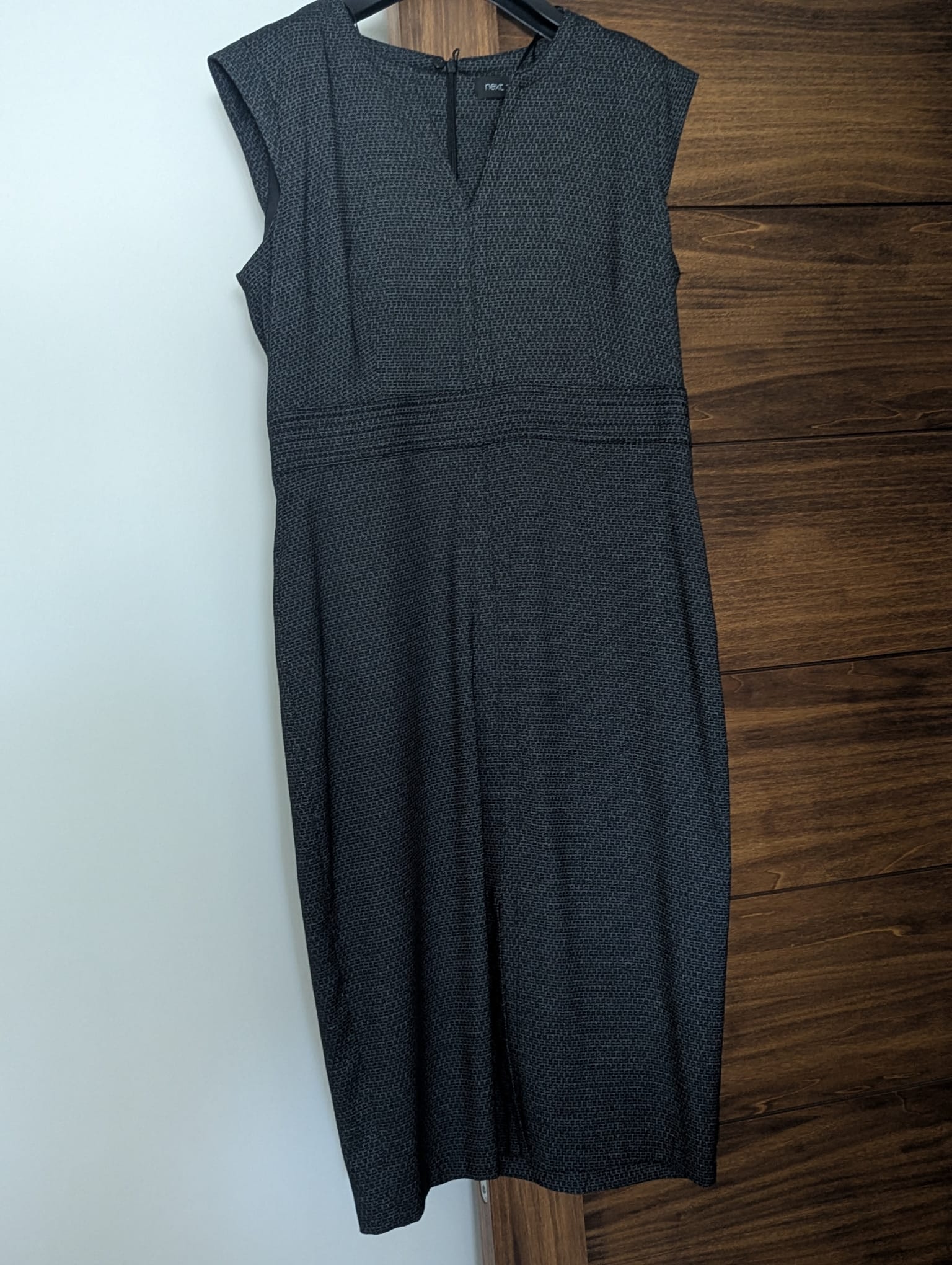 Charcoal Next Tailoring Textured Pencil Dress – Lulu's Closet