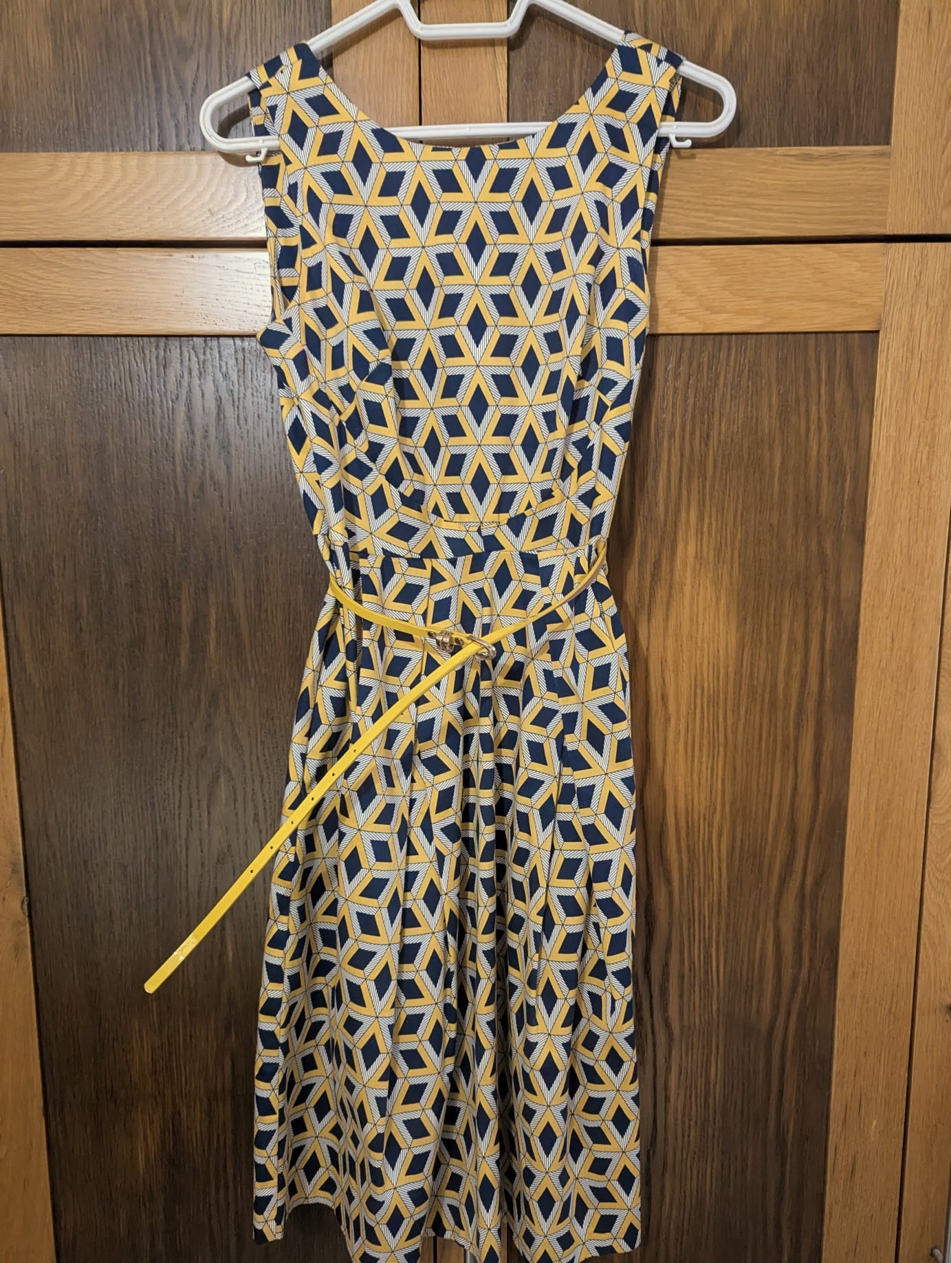 Navy & Yellow Geometric Print Belted Dress – Lulu's Closet