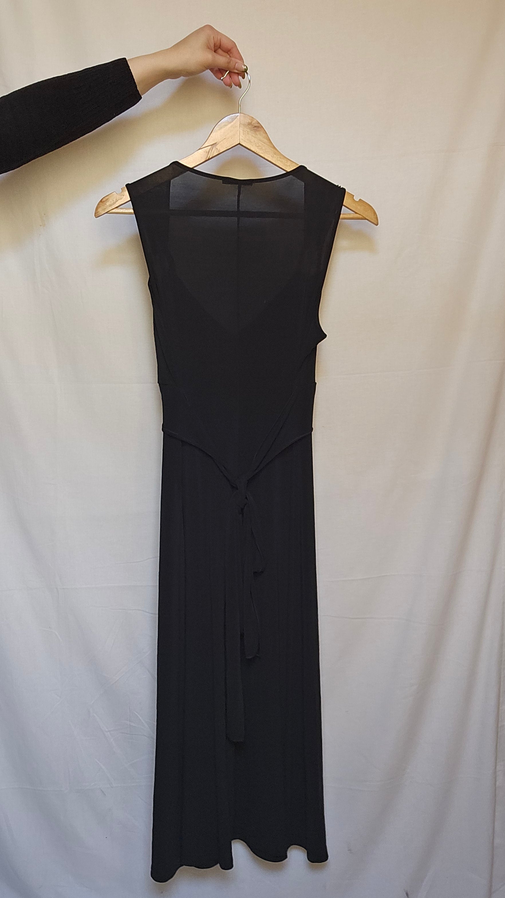 Marella Black Sleeveless Midi Dress