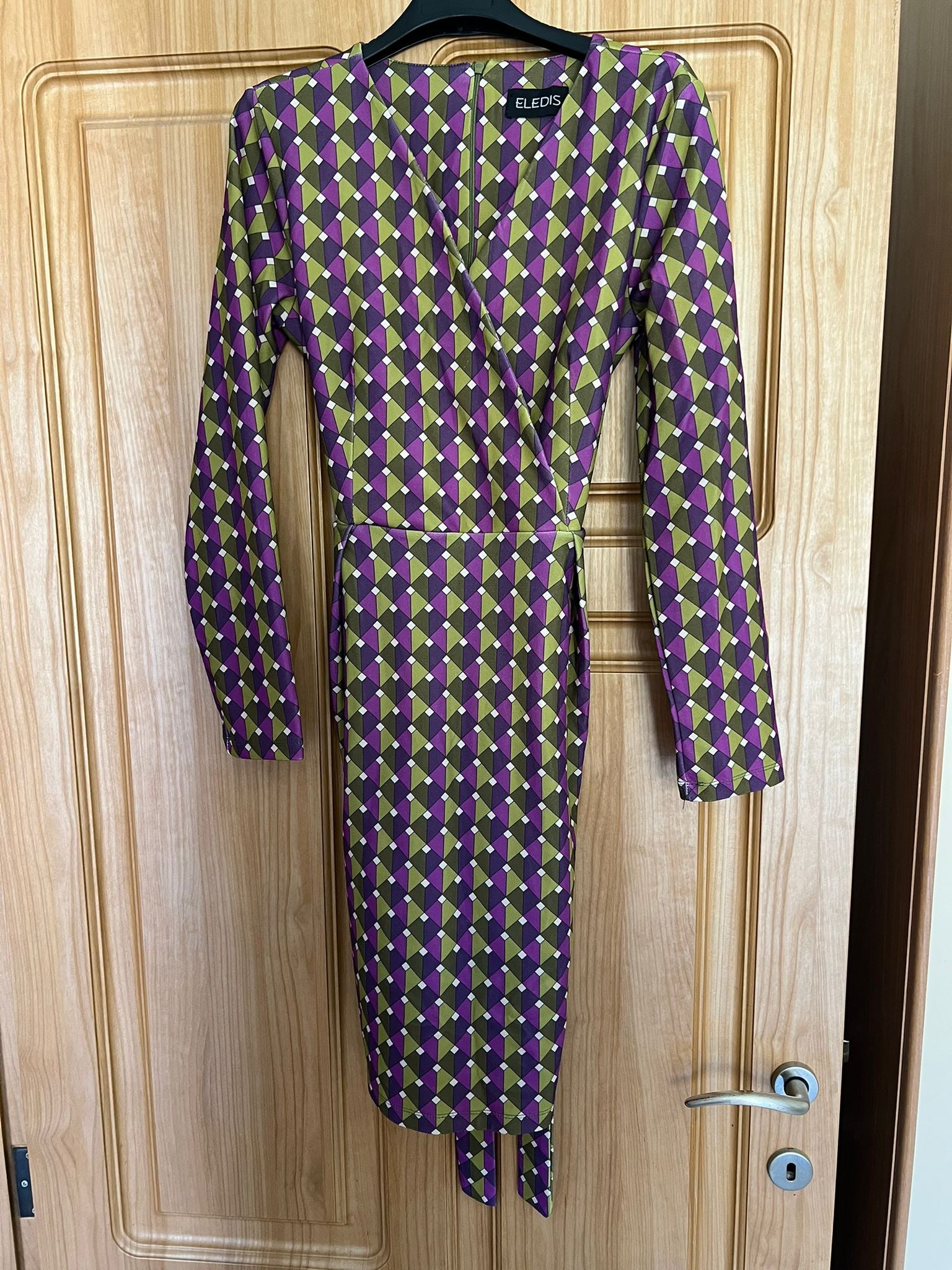 Eledis Geometric Print Wrap Dress – Mireille's Closet