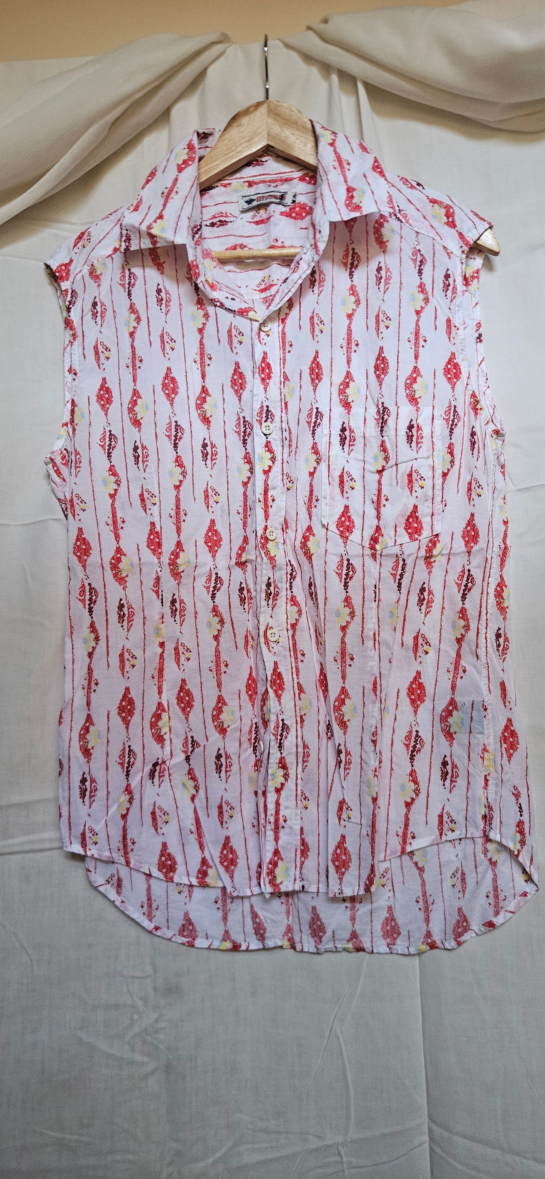 Rizar Ikat Print Sleeveless Shirt