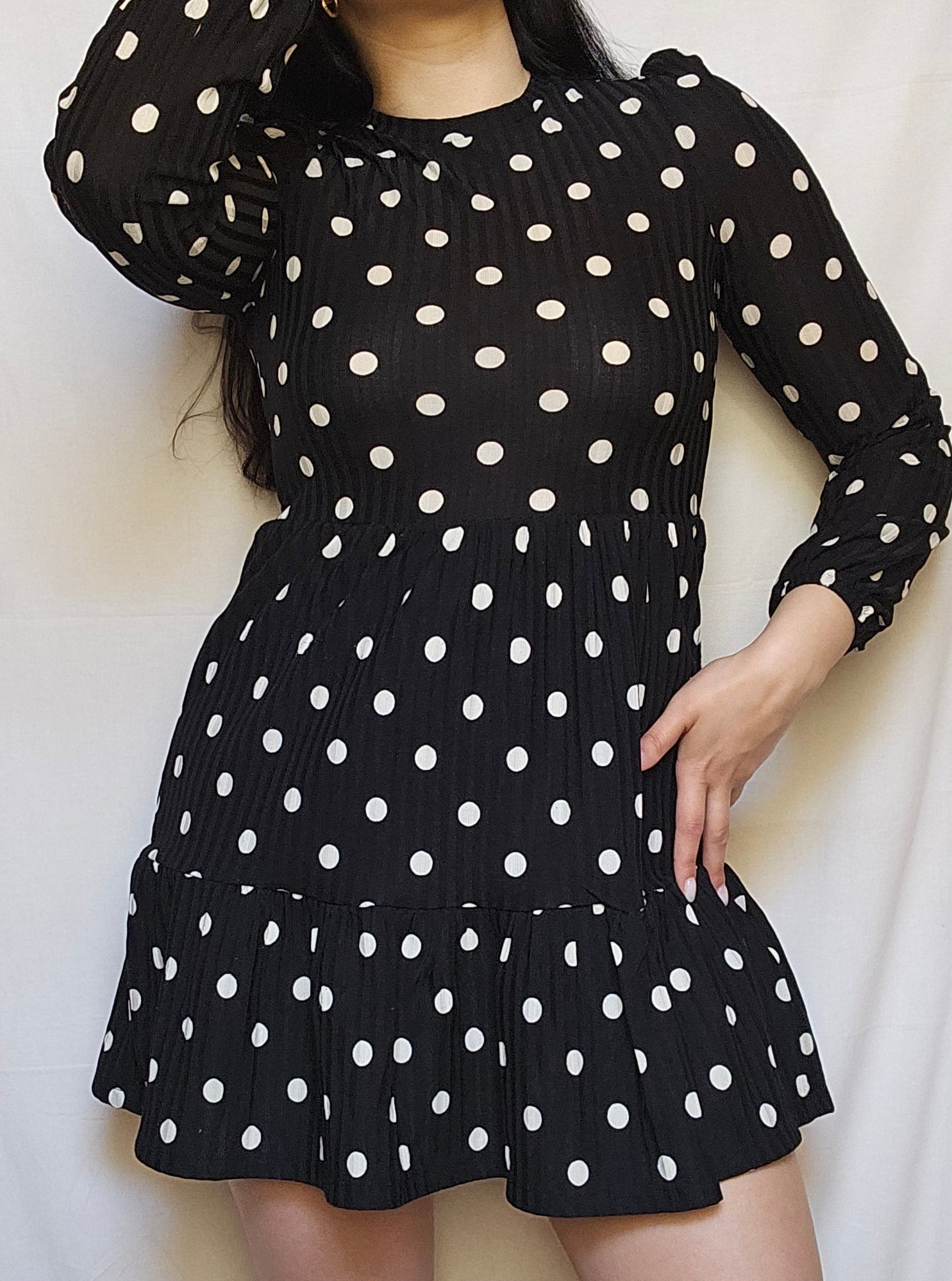 Black & White Polka Dot Tiered Dress – Inside